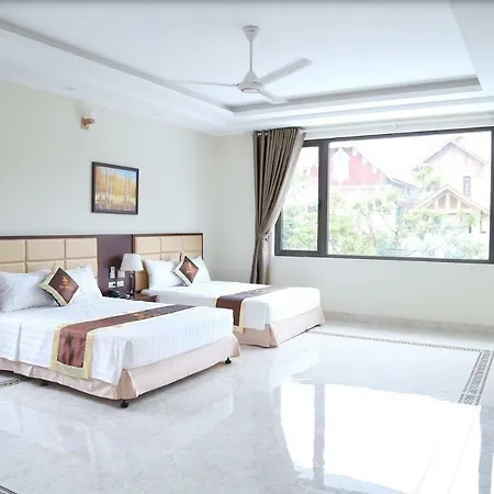 Iris Hotel