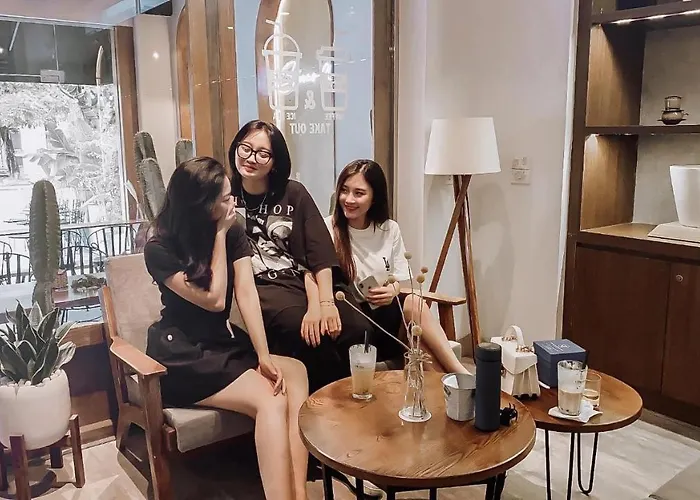 Iris Hotel Hạ Long