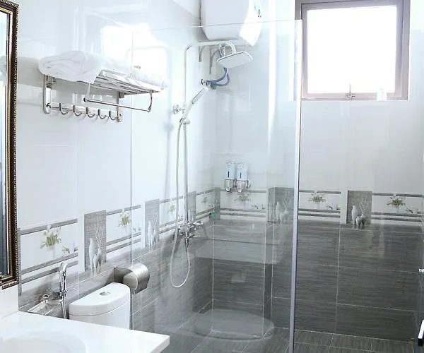 Iris Hotel Hạ Long